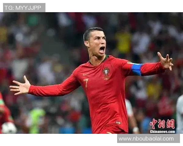 足球巨星半边脸剪影展现力量与魅力，细看球场背后的专注与激情